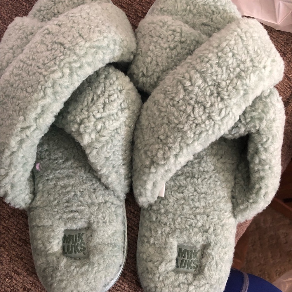 Muk Luks Women's Slippers in Light Green